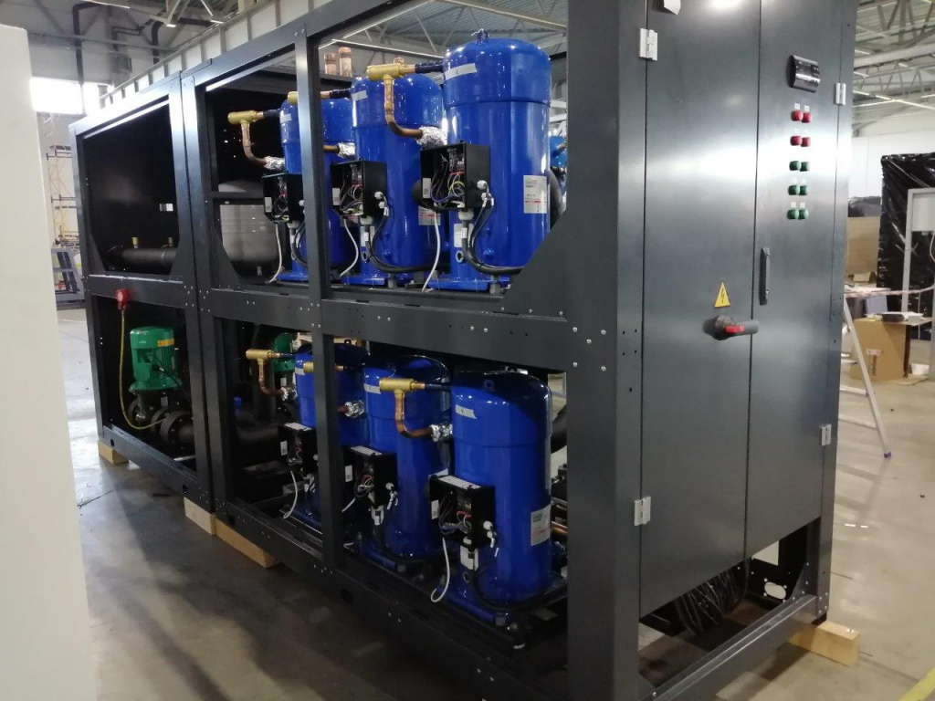 Чмллер с выносным конденсатором на спиральных компресоорах Данфосс.jpg Чмллер с выносным конденсатором на спиральных компресоорах Данфосс.jpg