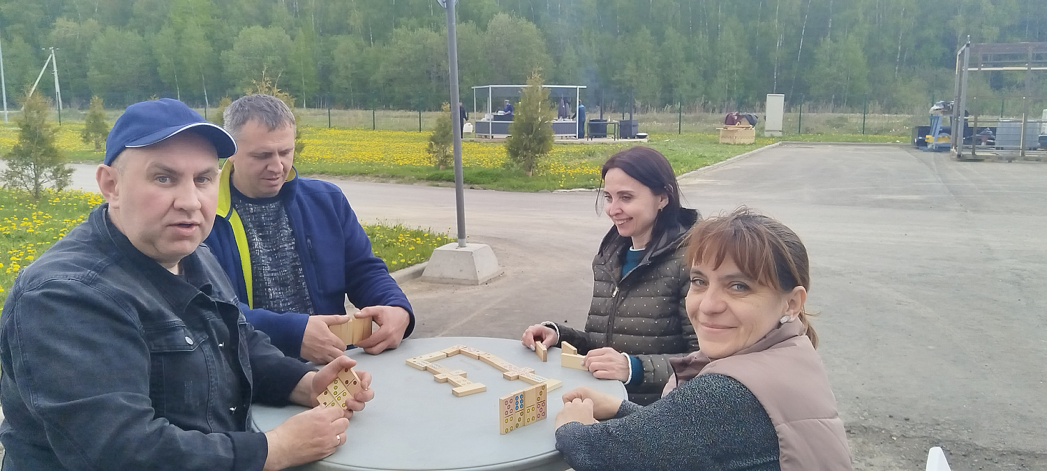 Праздник весны на заводе "РЕФКУЛ"