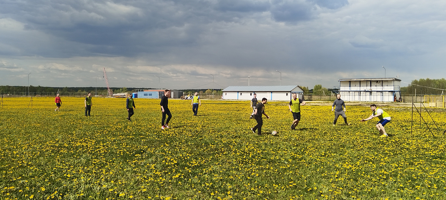 Праздник весны на заводе "РЕФКУЛ"